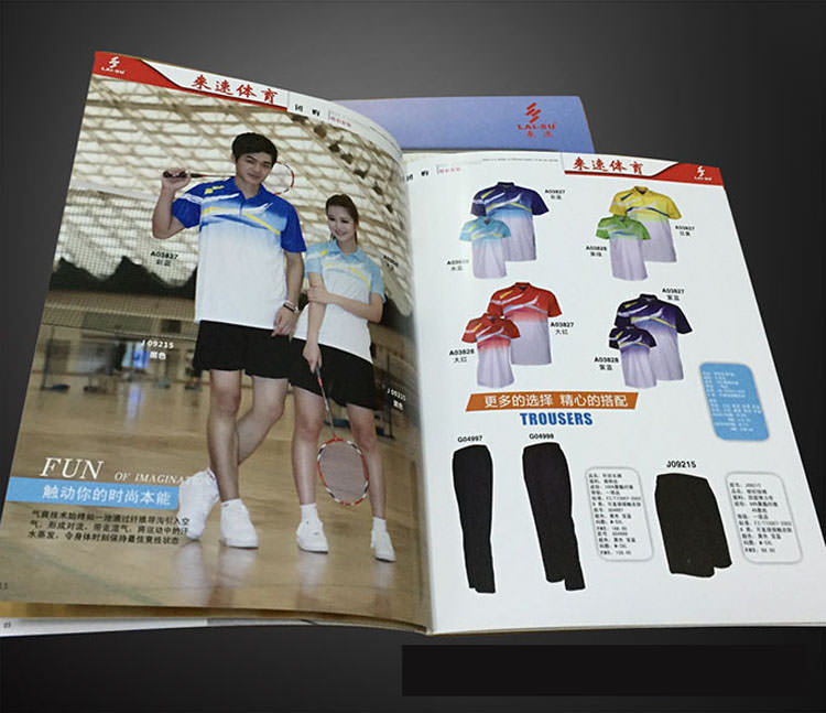 南陽(yáng)服裝產(chǎn)品畫(huà)冊(cè)印刷