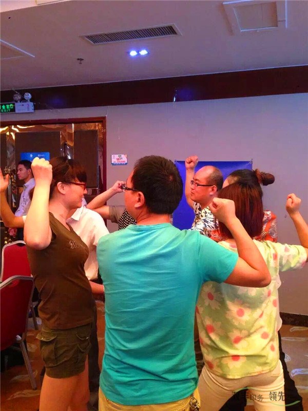 雙豐印務績效激勵班團隊加油