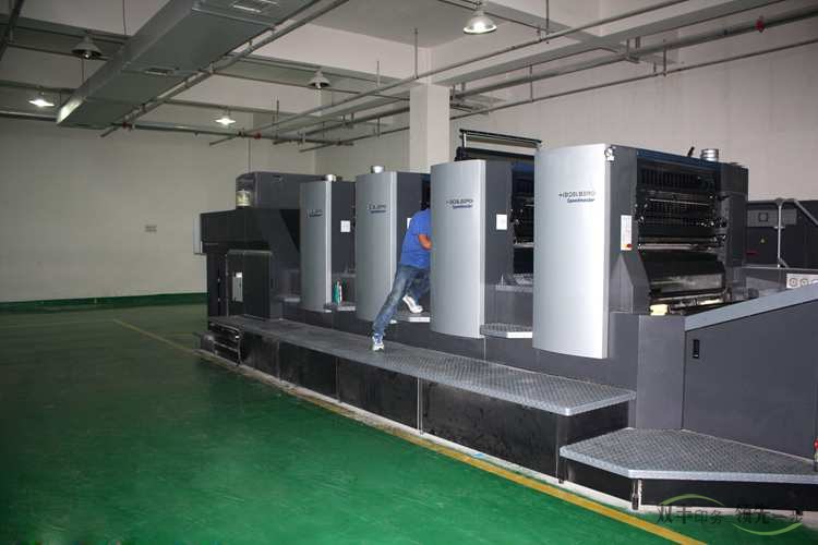 南陽印刷廠合版印刷和專版印刷的區(qū)別在哪里？